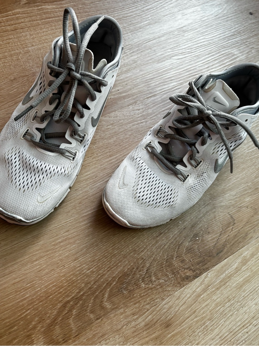 Nike Free Tri-Fit Gray and White Mesh Running Sneakers